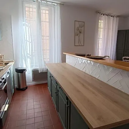 Appartement Hypercentre, Coquet En Rez-de-chaussee